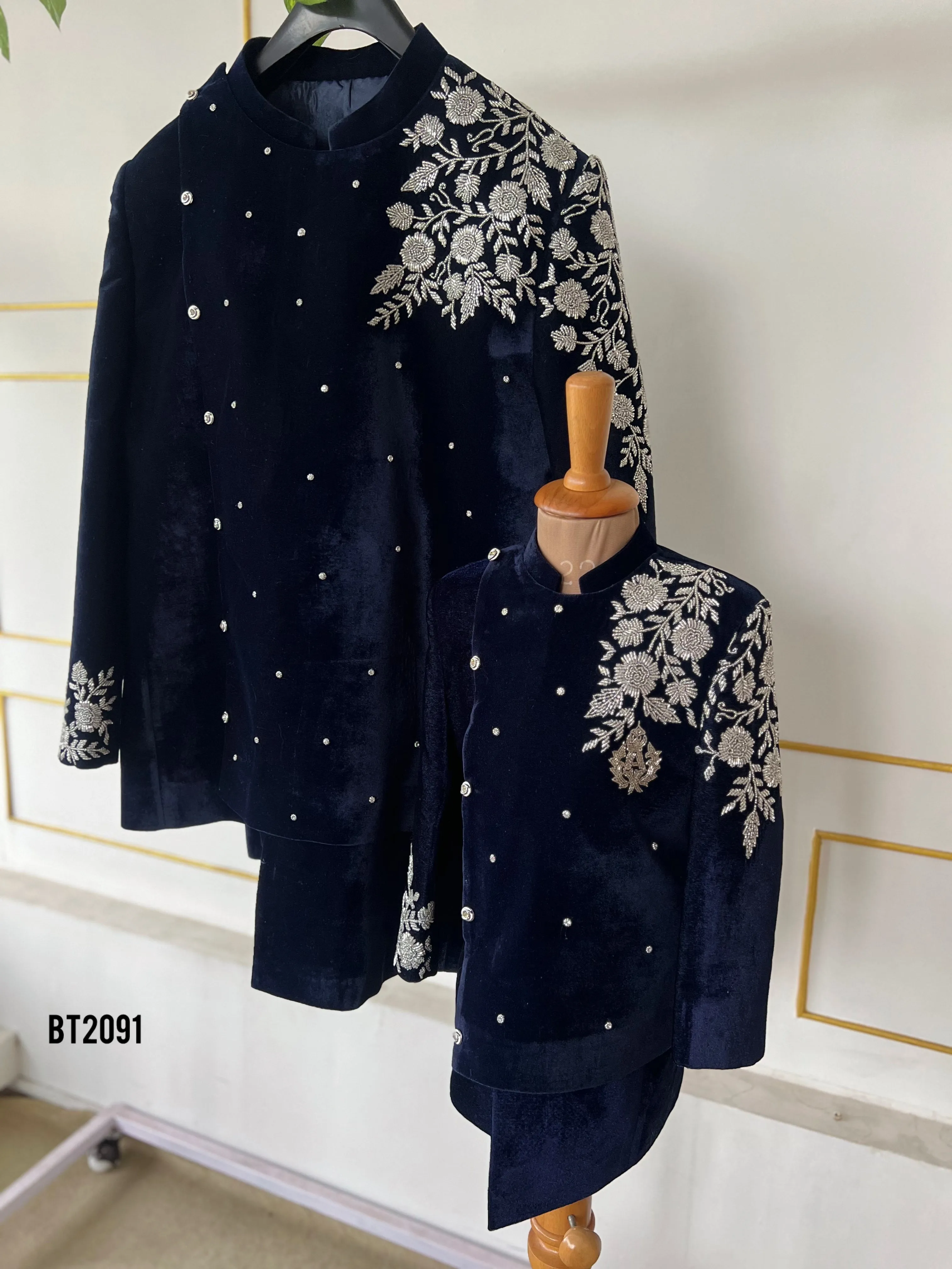 BT2091 Midnight Elegance Navy Velvet Set for Dad and Son – Embody Sophistication 🌙