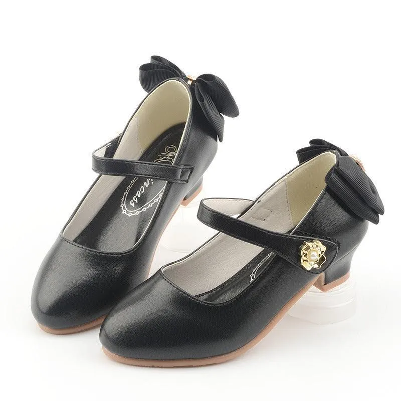 Classic and elegant--Mary Jane shoes for little girls