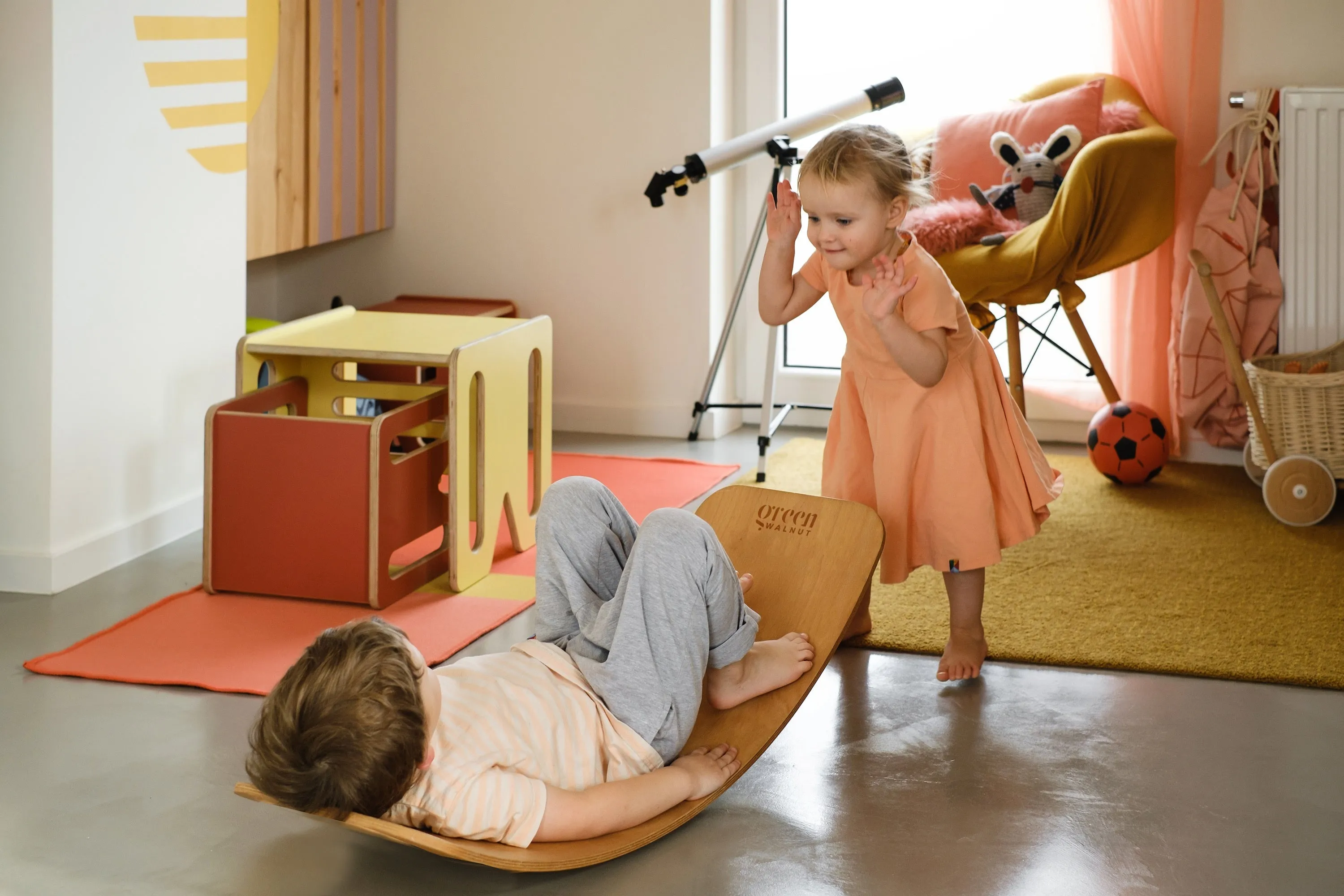 Large Wooden Balance Board (Natural Wooden Base)