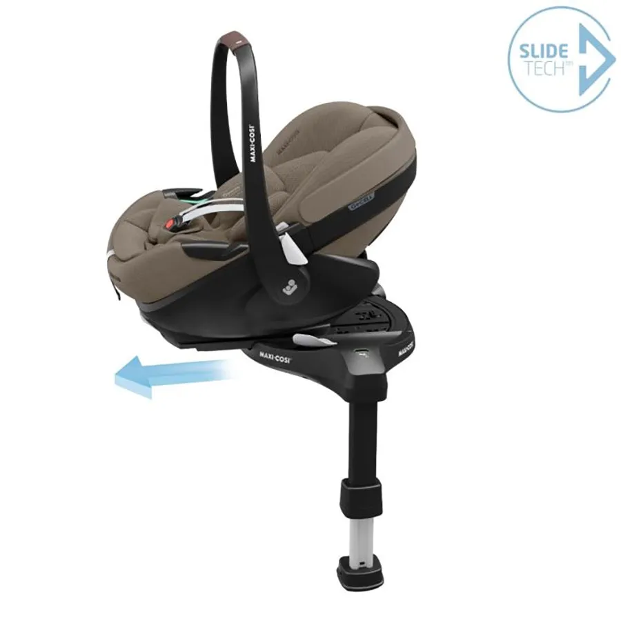 Maxi Cosi Fame Travel System - 10 Piece Premium Bundle