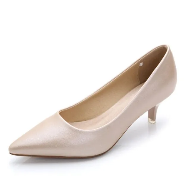 RAYNALIYA Elegant Leather Medium High Heel Pointed Toe Shoes