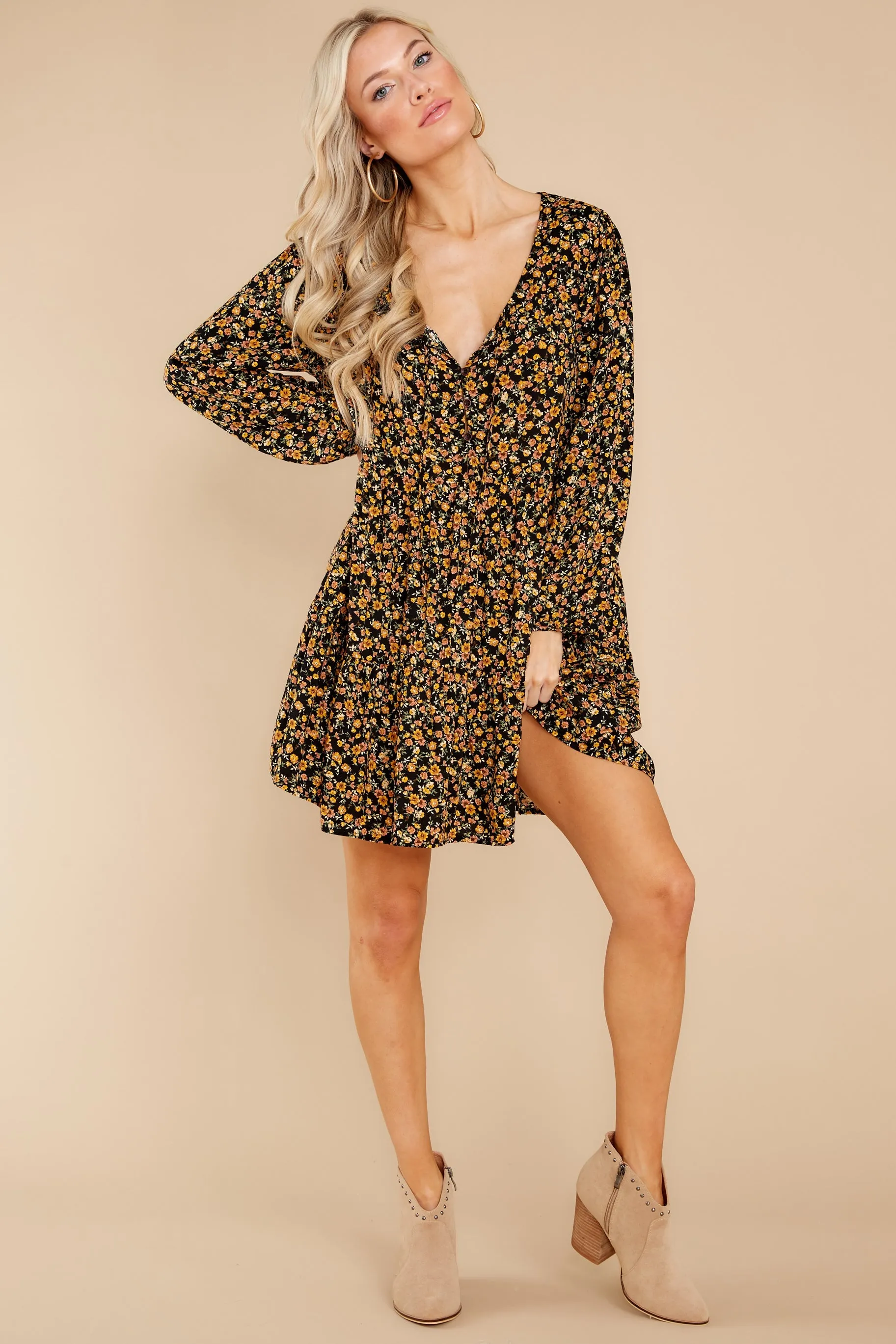 Streetside Sonnet Black And Yellow Floral Print Dress