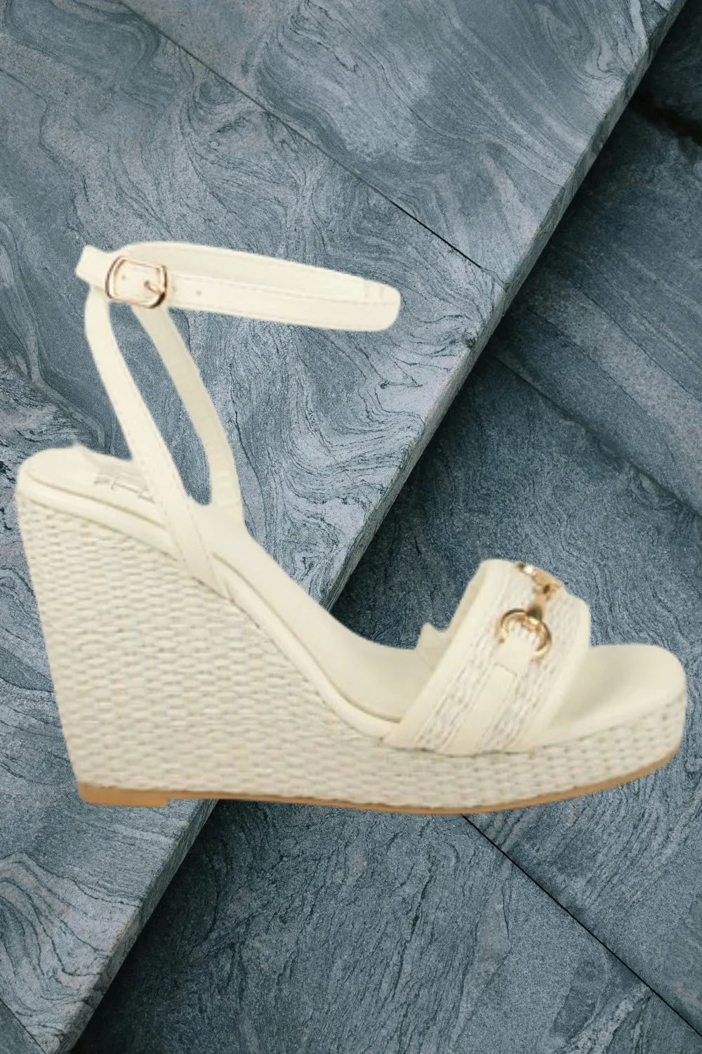 WHITE BASKET WEAVE WEDGE SANDALS WITH TRIM BUCKLE DETAIL